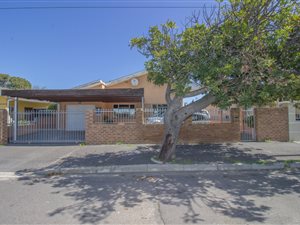 3 Bed House in Goodwood Estate