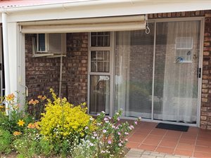 Bachelor apartment in Oudtshoorn
