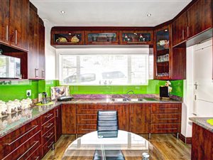 5 Bedroom House in Millard Grange