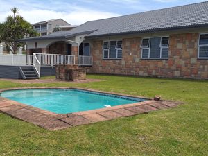 3 Bed House in Uvongo