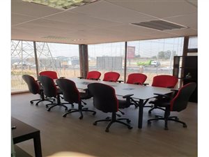 430 m² Commercial space in Paulshof