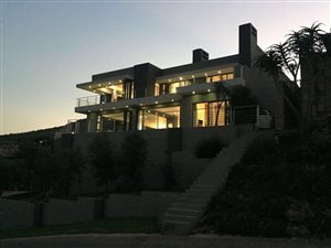 3 Bed House in Featherbrooke Estate