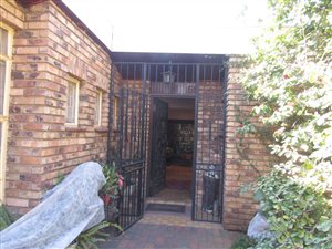 5 Bed House in Parkhill Gardens