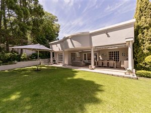 3 Bed House in Craighall Park