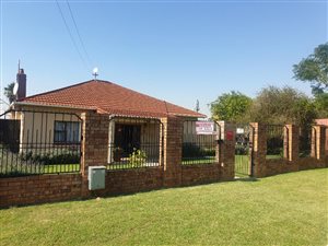 3 Bed House in Fishers Hill