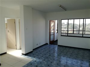 1.5 Bed Apartment in Carrington Heights