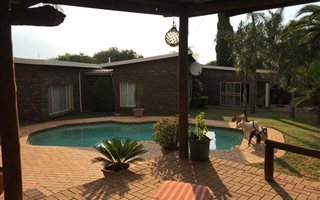 3 Bedroom House in Rooihuiskraal