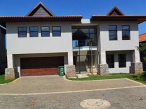 5 Bed House in Zimbali