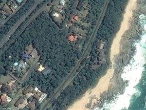 1811 m² Land available in Clansthal