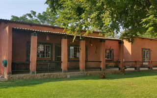 9.8 ha Farm in Skeerpoort