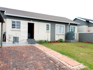 3 Bed Townhouse in Albemarle