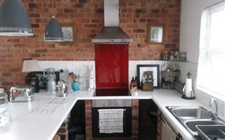 2 Bedroom Apartment in Greenside