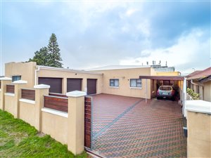 3 Bed House in Retreat