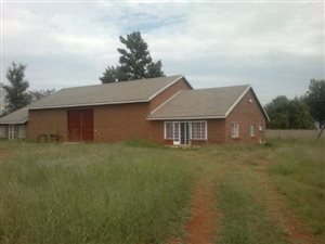 13 ha Farm in Kroondal
