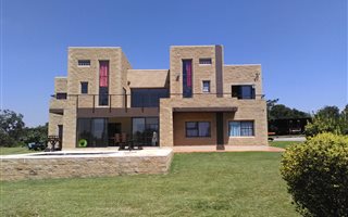 2.2 ha Farm in Gerhardsville