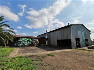 1500 m² Industrial space in Rosslyn
