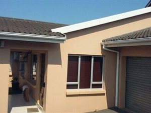 3 Bedroom House in Shakaskraal
