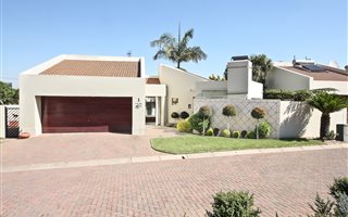 3 Bedroom Cluster in Florida Park
