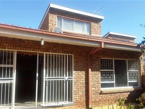3 Bed Apartment in Potchefstroom Central