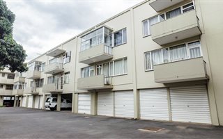 2 Bedroom Apartment in Pinetown Central
