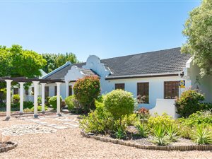 4 Bed House in Amandelrug