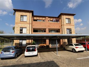 2 Bed Apartment in Randpark Ridge