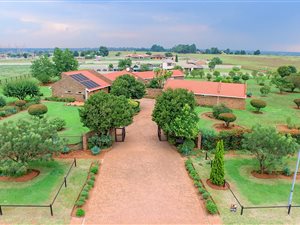 4 Bedroom House in Benoni AH