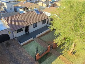 3 Bedroom House in Lenasia South