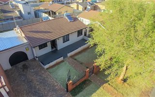 3 Bedroom House in Lenasia