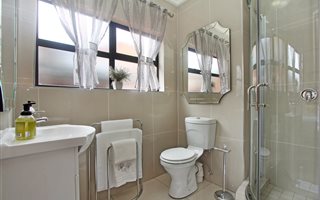 2 Bedroom Apartment in Eveleigh