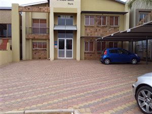 120 m² Office Space in Bendor