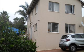3 Bedroom Cluster in Roosevelt Park