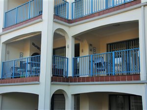 2 Bed Apartment in Uvongo