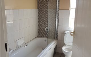 2 Bedroom Simplex in Lyttelton Manor