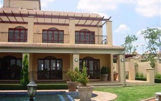 2 Bedroom Apartment in Lonehill