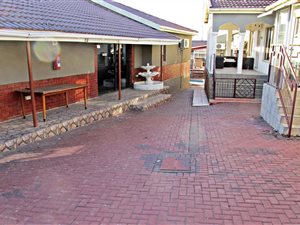 16 Bed House in Southernwood