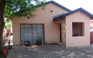 3 Bedroom Townhouse in Adamayview