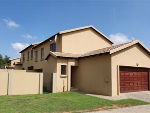 3 Bed House in Country View