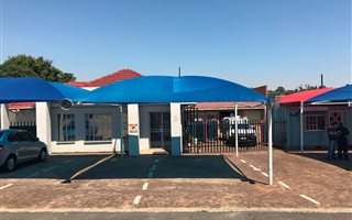 1071 m² Commercial space in Kempton Park Central