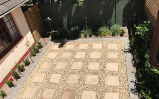1 Bedroom Garden Cottage in Bergvliet