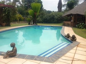 5 Bed House in Lynnwood Ridge
