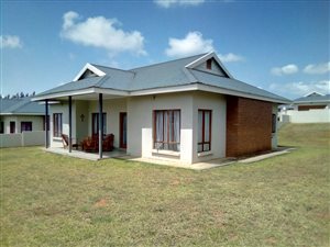 3 Bed House in Colts Hill