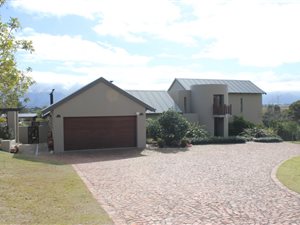 1.7 ha Farm in Great Brak River