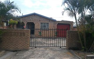 2 Bedroom Simplex in Westham