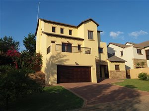 4 Bed House in Bronberg