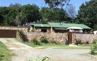 2 Bedroom House in Old Place