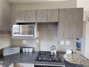 2 Bed Apartment in Mooikloof Gardens