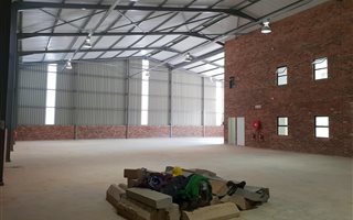 941 m² Industrial space in Chloorkop
