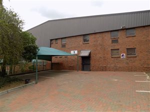 656 m² Industrial space in Eastgate