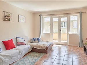 3 Bed House in Kirstenhof